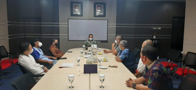 
					KONI dan ESI Lampung Bergandengan Tangan Majukan Esport