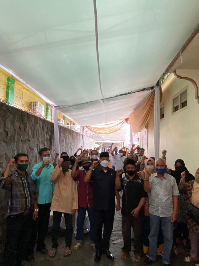 
					Sosialisasi Perda Nomor 1 Tahun 2019, Azwar Yacub Ajak Masyarakat Perangi Narkotika