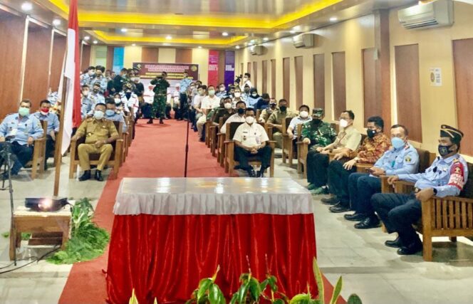 
					Kasrem 043/Gatam Hadiri Ikrar Setia Kepada NKRI oleh Narapidana Teroris