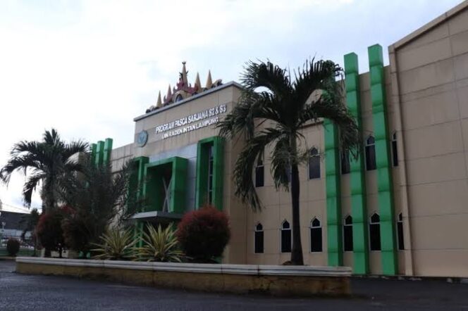 
					Konsultan Perencanaan Merangkap Kontraktor, Proyek Rehab Gedung Pascasarjana UIN Lampung Diduga Bermasalah
