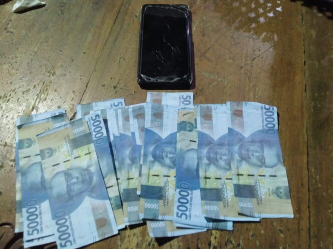 
					Polsek Kedaton Tangkap Pelaku Pengedar Uang Palsu
