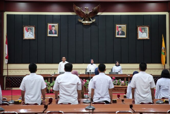 
					Riana Sari Arinal Lantik Winarni Nanang Ermanto sebagai Ketua PMI Lamsel