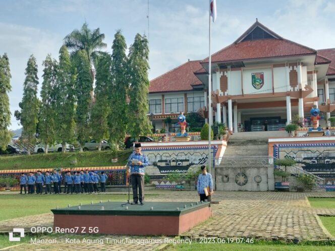 
					Pemkab Tanggamus Gelar Upacara Bulanan, Bupati Minta Jaga Kondusifitas Jelang Pemilu 2024