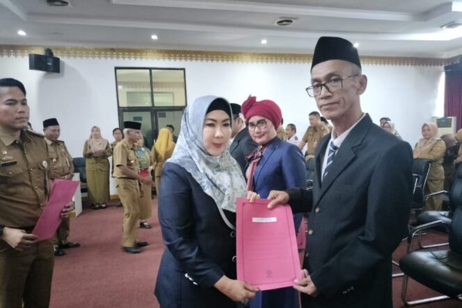 
					Bupati Dewi Handajani Lantik Enam Pejabat Eselon II Pemkab Tanggamus