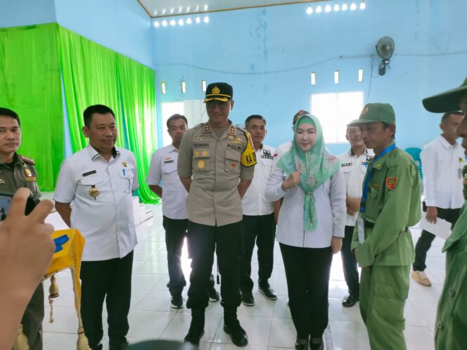 
					Bupati Dewi Handajani, Hadiri dan Buka Secara Resmi Sosialisasi SATLINMAS Tanggamus