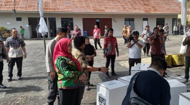 
					Kapolresta dan Walikota Kunjungi Gudang KPU Kota Bandar Lampung, Cek Kesiapan Pemilu 2024
