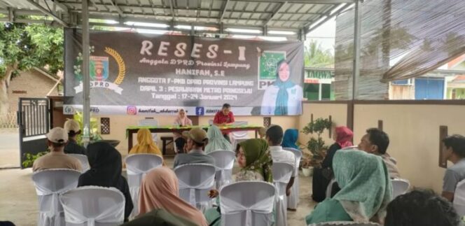 
					Ketua Fraksi PKB DPRD Lampung Hanifah Gelar Reses di Kecamatan Way Khilau