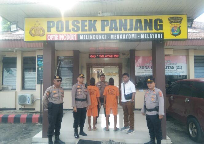 
					Gasak Hand Phone dan Uang, Dua Remaja Di Bandar Lampung Dibekuk Polisi