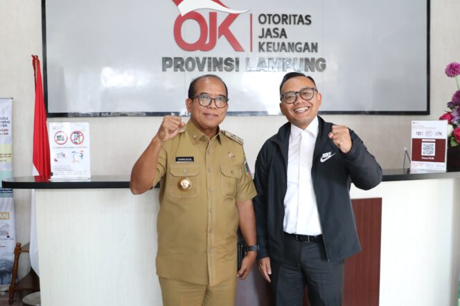 
					Pj Gubernur Samsudin Tinjau Kantor Pusat Bank Lampung dan Kunjungi Kantor OJK 