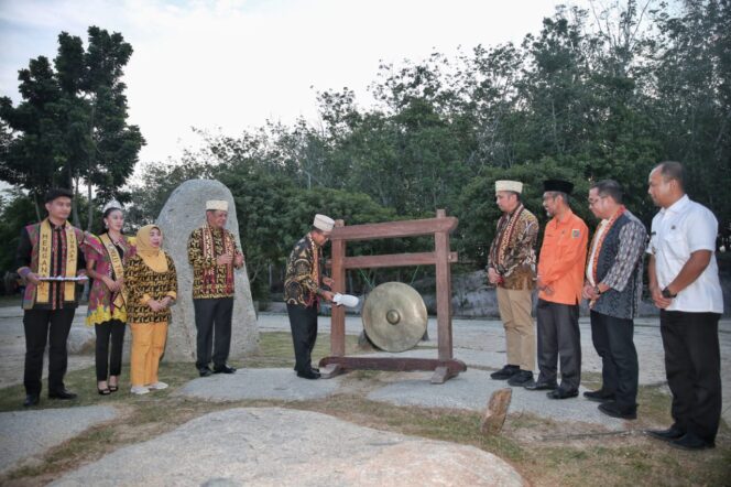 
					Pj Gubernur Lampung Buka Tubaba Art Festival ke-8 