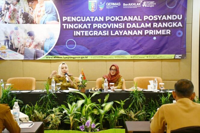 
					Kepala Dinas PMDT Lampung, Dr Zaidirina Jadi Narsum Kegiatan Penguatan Pokjanal Posyandu Tingkat Provinsi