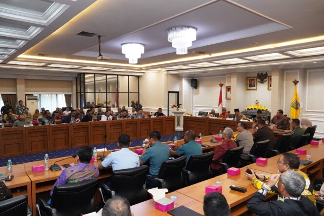 
					Pj Gubernur Lampung Sambut Kunjungan Kerja Komisi II DPR RI