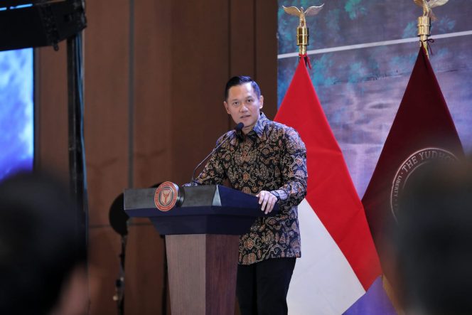 
					TYI Lecture Series, SBY: Krisis Iklim dan Krisis Lingkungan Itu Nyata