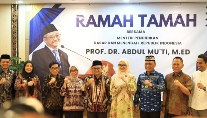 
					Eva Dwiana Hadiri Ramah Tamah Mendikdasmen di Lampung