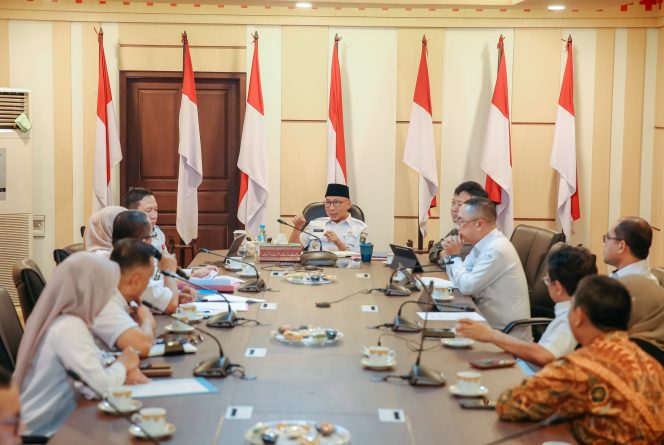 
					Gubernur Mirza dan Menteri KKP Bahas Penataan Tambak dan Mangrove