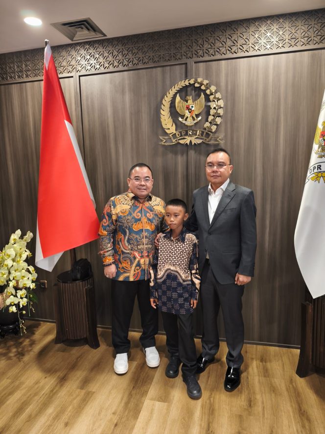 
					Raihan, Siswa SD Pemanjat Tiang Bendera, Dapat Apresiasi dari Wakil Ketua DPR
