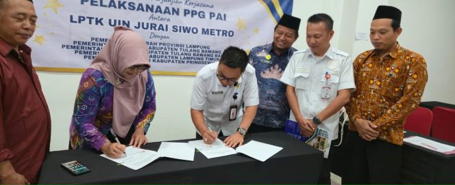 
					Tanda Tangani MoU dengan UIN Jurai Siwo Lampung, Ami Balaw : ucapkan terimakasih kepada Bupati Qudrotul Ikhwan