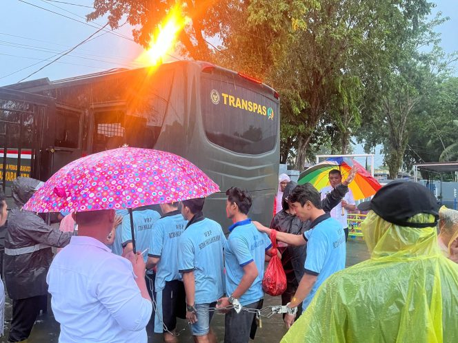 
					Rutan Pangkalan Brandan Terendam Banjir, Kanwil Ditjen Pas Sumut Evakuasi 435 WBP