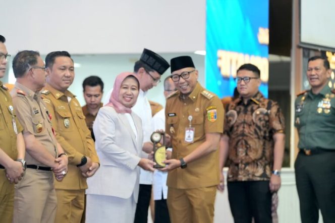 
					Unila Raih Skor Sempurna, Kepemimpinan Rektor Lusmeilia Kembali Antarkan Predikat Informatif