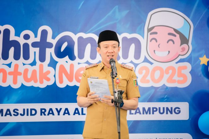 
					Khitanan Untuk Negeri 2025, Pemprov Lampung Dorong Generasi Sehat