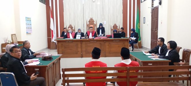 
					Dakwaan JPU Dipertanyakan, Sidang Kasus OTT LSM Berlanjut di PN Tanjungkarang