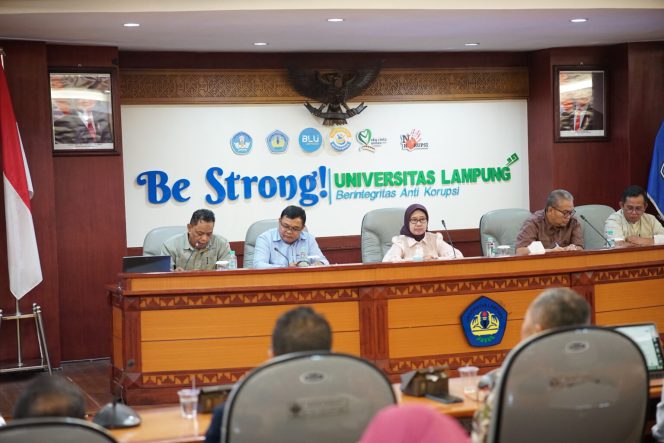 
					Unila Siapkan Reakreditasi 2026, Target Pertahankan Predikat Unggul
