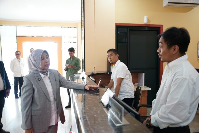 
					Rektor Unila Tinjau Fasilitas FISIP, Pastikan Layanan Akademik Optimal