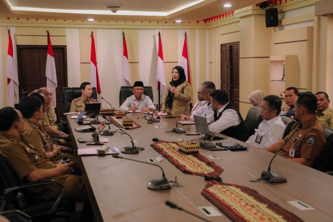 
					Sekdaprov Lampung Pimpin Rakor Lintas Sektor Bahas Strategi Terpadu Penanganan Banjir di Bandar Lampung