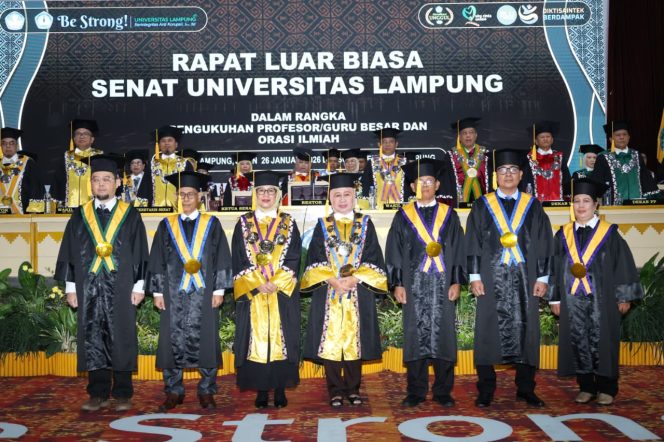 
					Unila Kukuhkan 5 Guru Besar, Perkuat Peran Akademik dan Riset