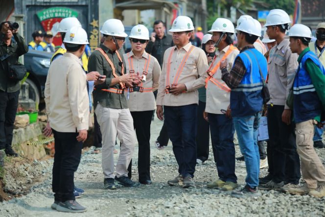 
					Gubernur Tinjau Perbaikan Jalan di Lampung Tengah, Targetkan Kemantapan 98 Persen