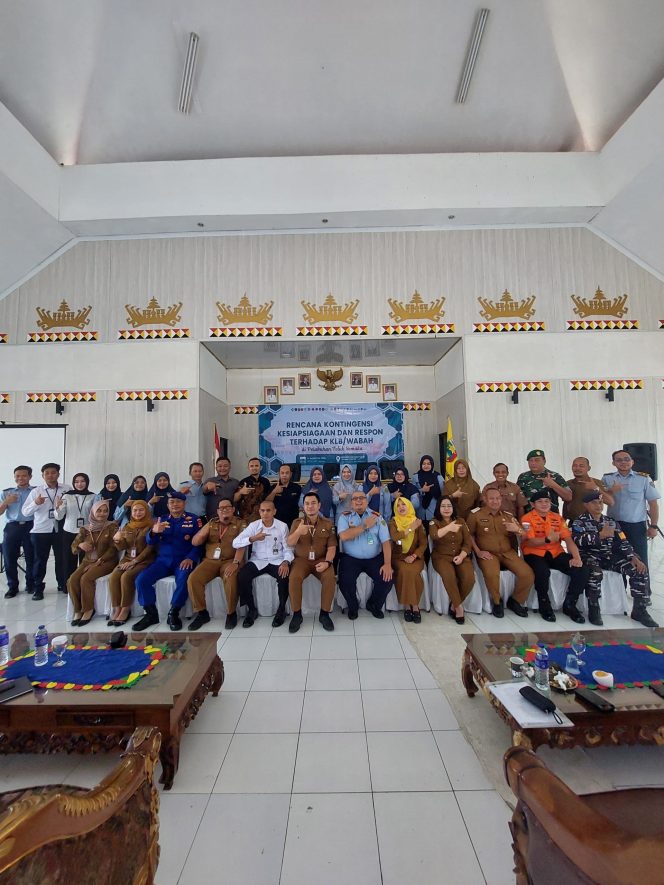 
					BKK Kelas I Panjang dan Seluruh Insan Maritim Susun Dokumen Rencana Kontingensi di Pelabuhan Teluk Semaka